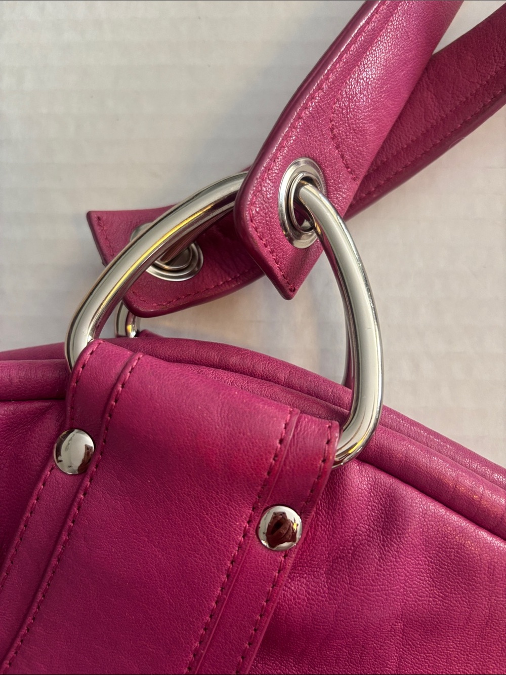 KOOBA BRAND…. MAGENTA PINK LEATHER SHOULDER BAG SILVER HARDWARE STUD DESIGN - Picture 8 of 11